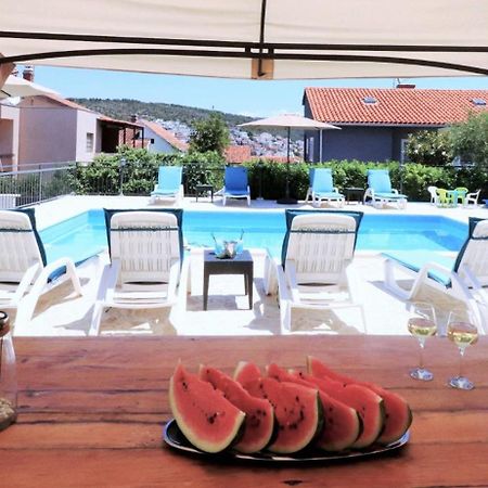 Villa Mendula Trogir - Luxury Villa By The Beach - Heated Pool - Organic Garden Exterior foto