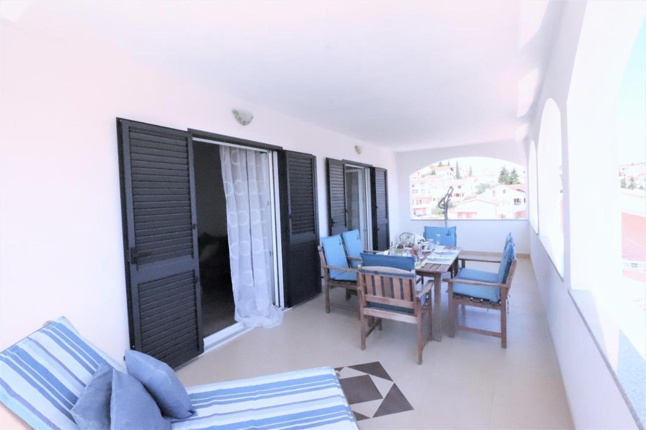 Villa Mendula Trogir - Luxury Villa By The Beach - Heated Pool - Organic Garden Exterior foto