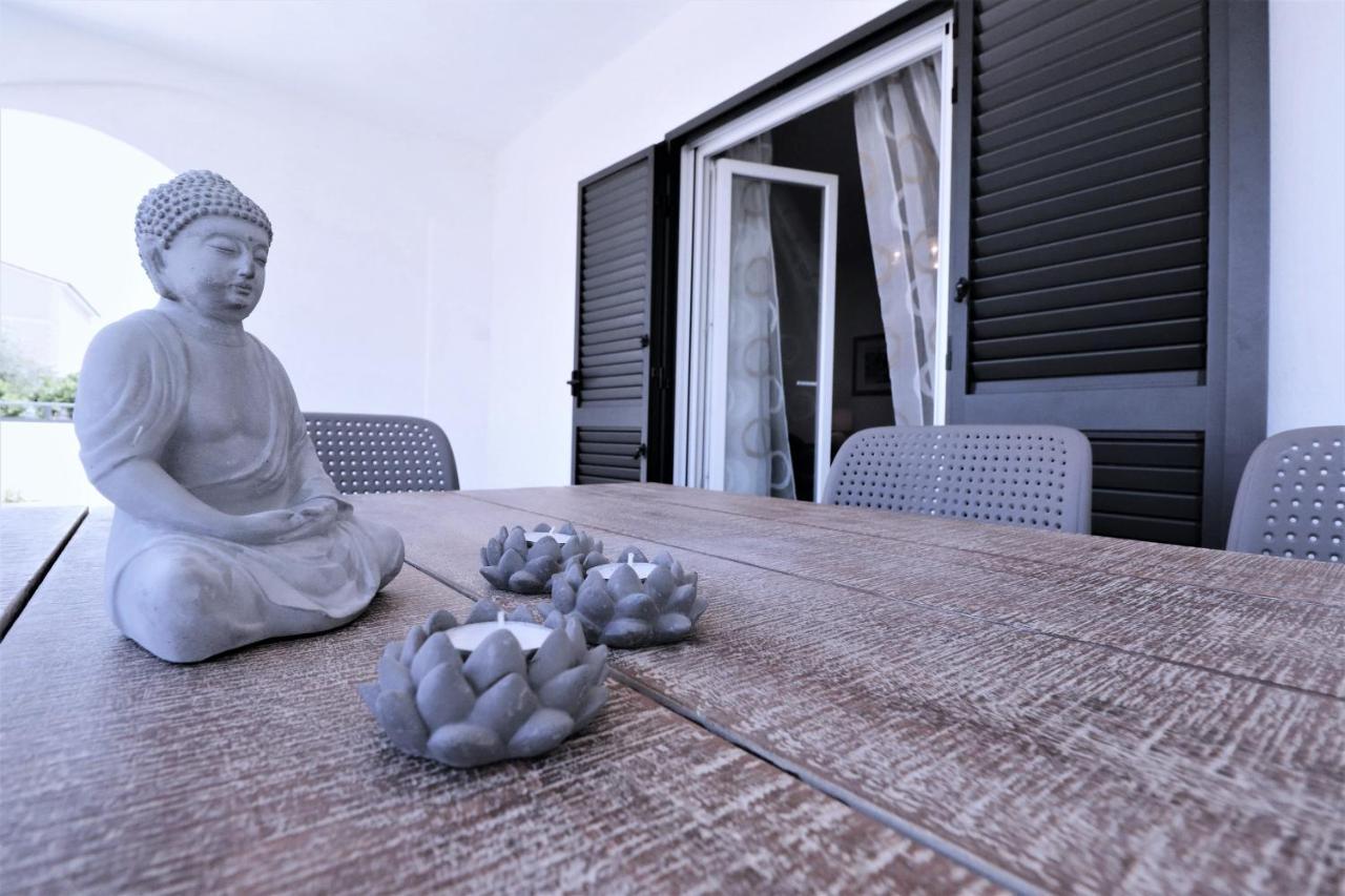 Villa Mendula Trogir - Luxury Villa By The Beach - Heated Pool - Organic Garden Exterior foto